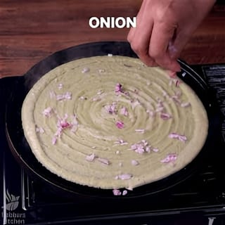 Onion Pesarattu